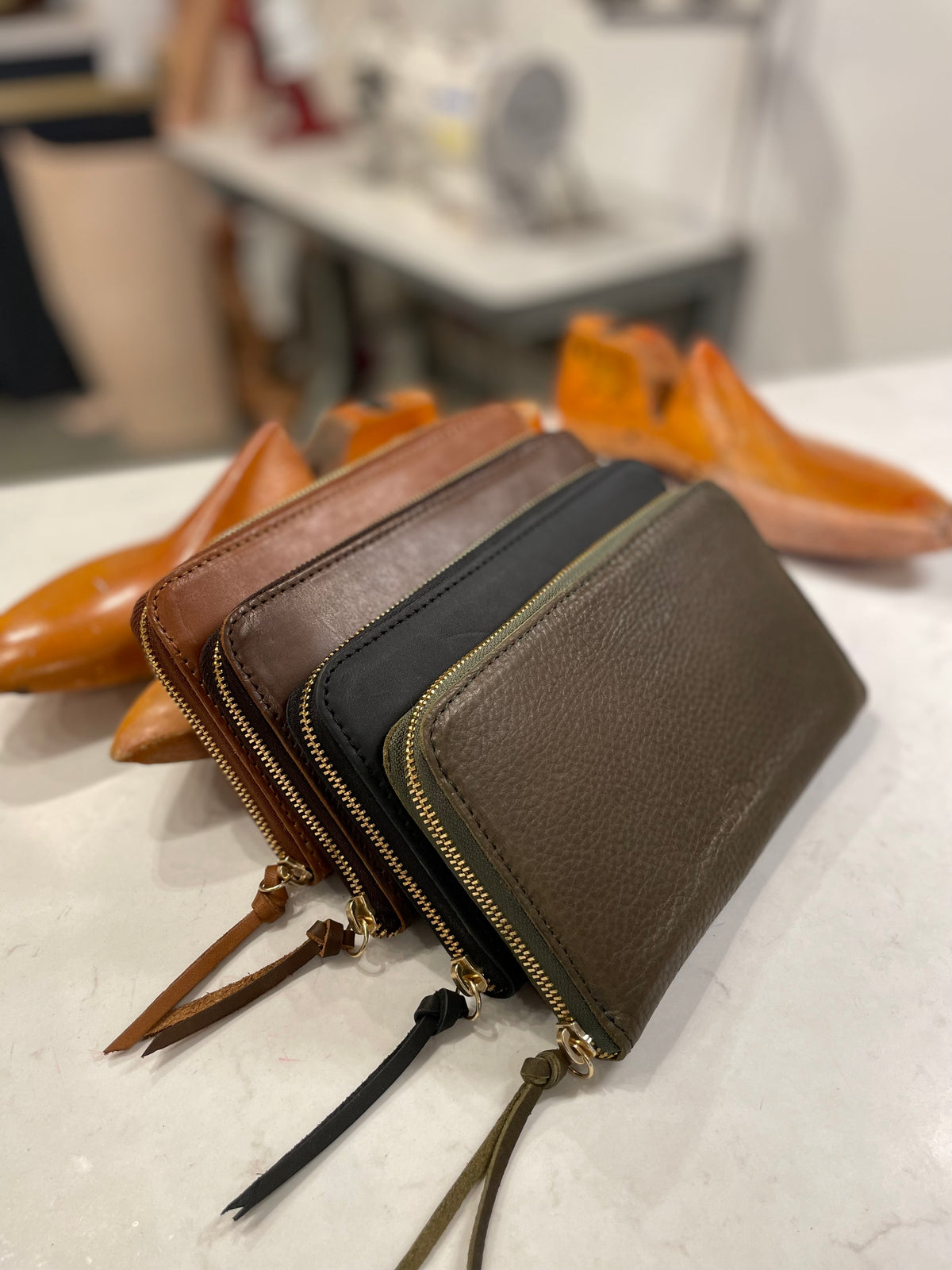 Wallets and Passport Holders – Leolo Shoes