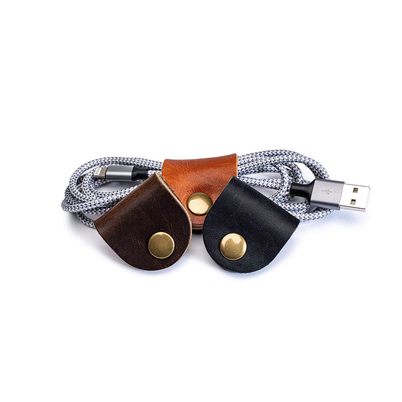 USB cable with leather cable holder in three colours. 