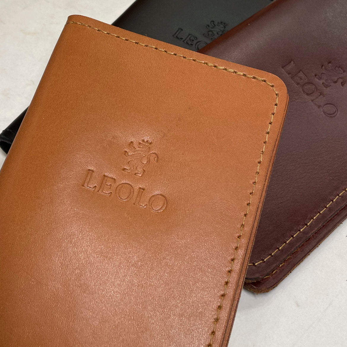 Leolo Passport Holder