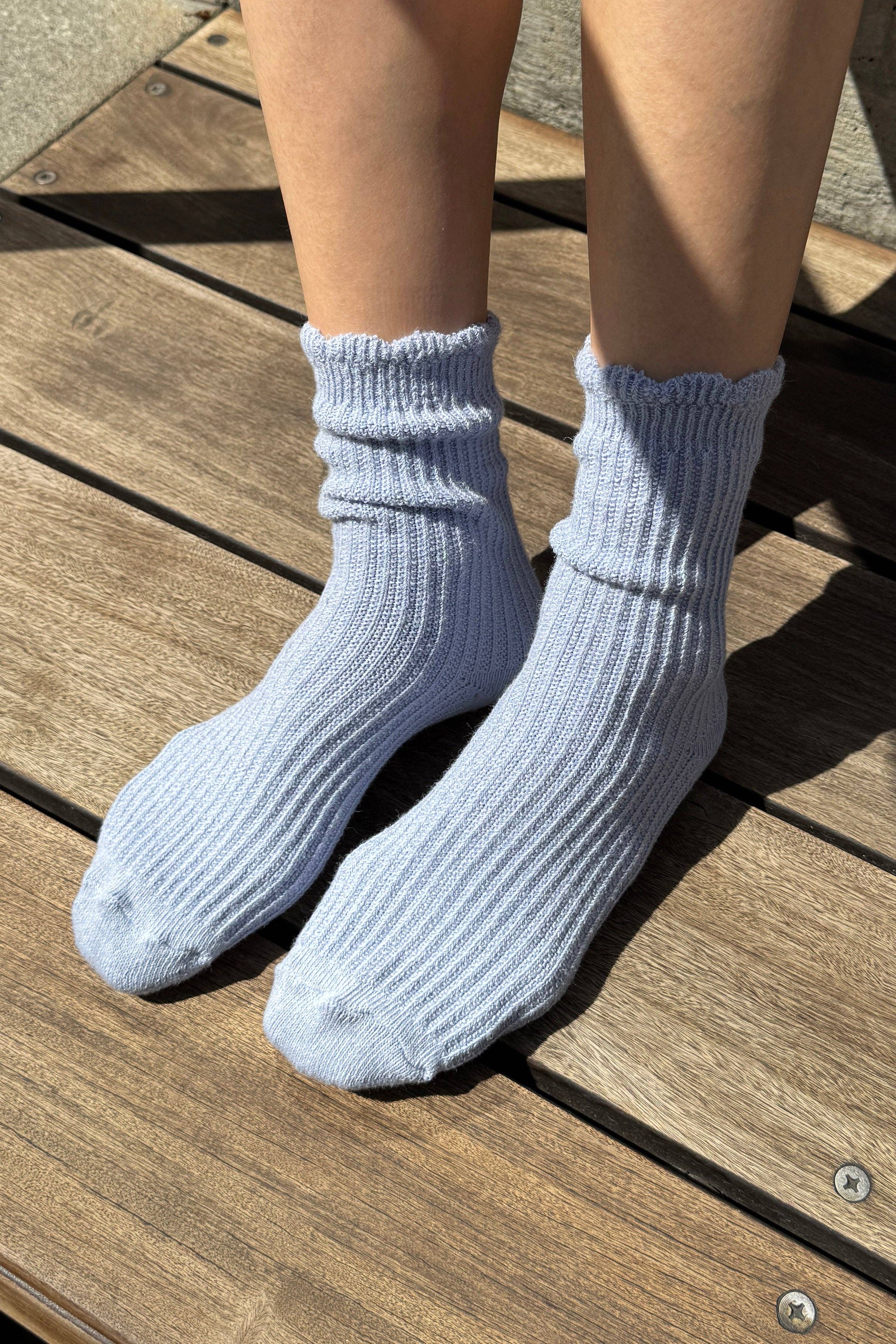Linen Scallop Socks