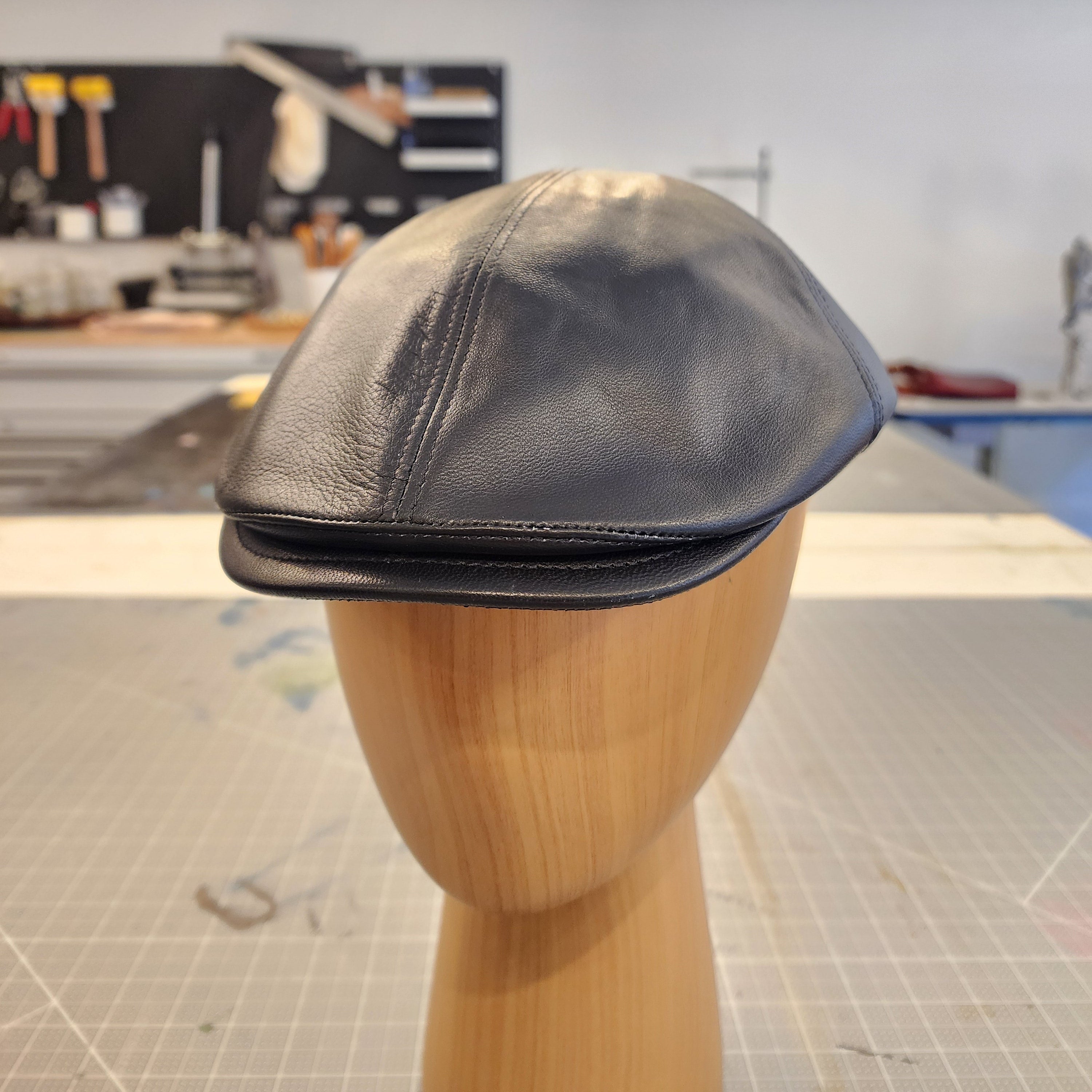 Alfonso D'este Black Leather Cap