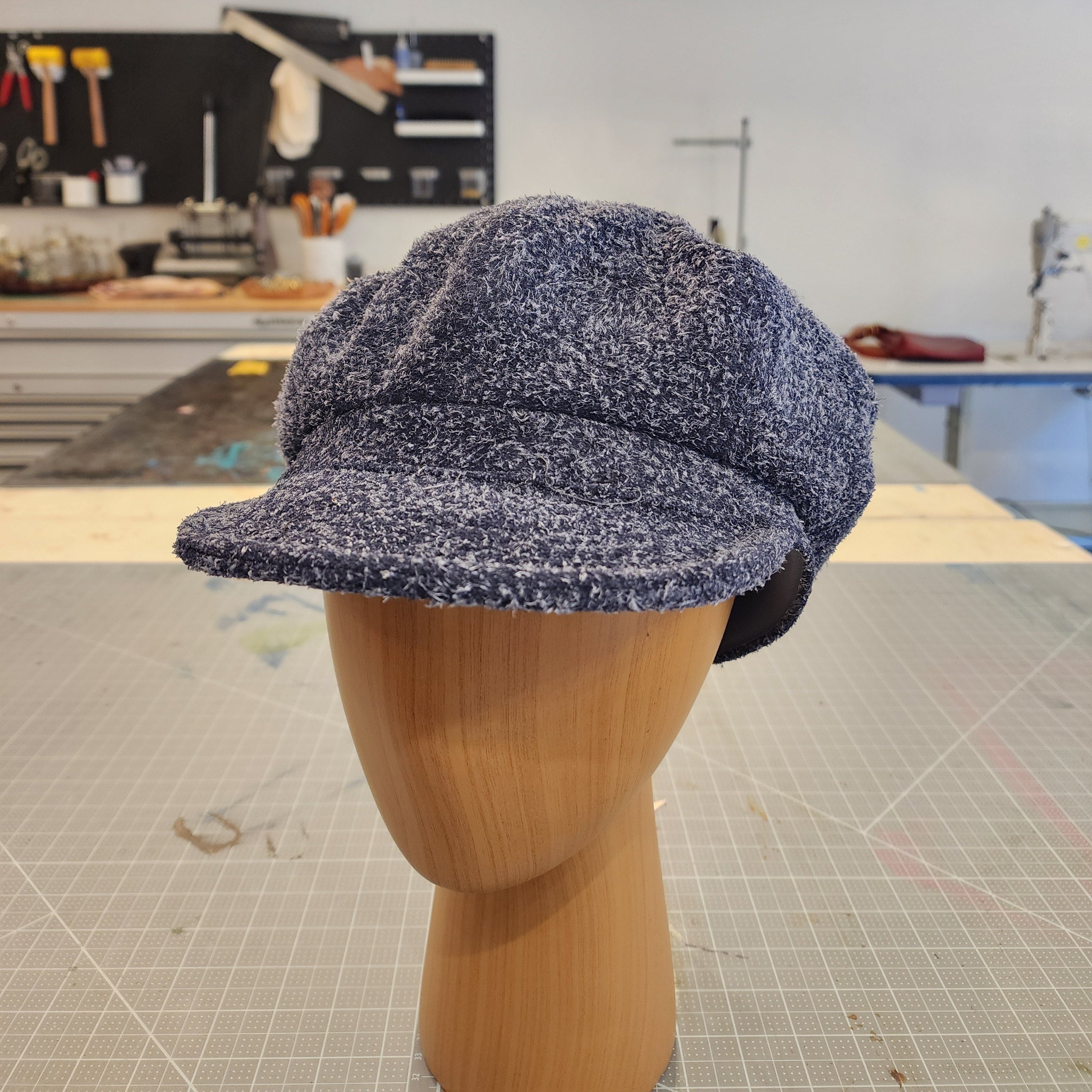 Alfonso D'este Long Suede Melton Cap